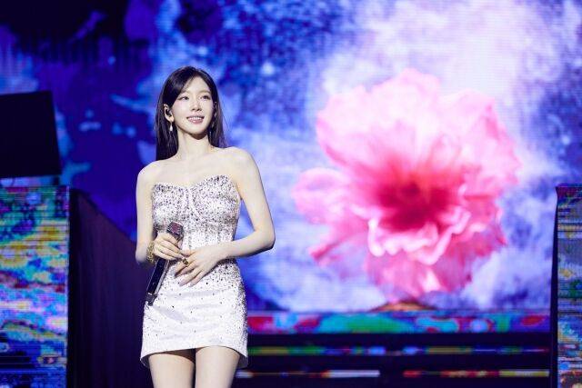 그룹 소녀시대 멤버 태연 마카오 단독 콘서트 / SM