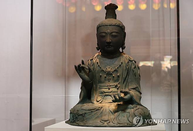 서산 부석사로 돌아온 고려 금동관세음보살좌상 [연합뉴스 자료사진]