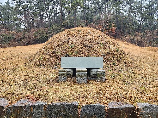 왕온 무덤(진도군 의신면)