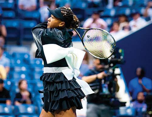 직접 디자인한 경기복을 입은 오사카 나오미.&nbsp;