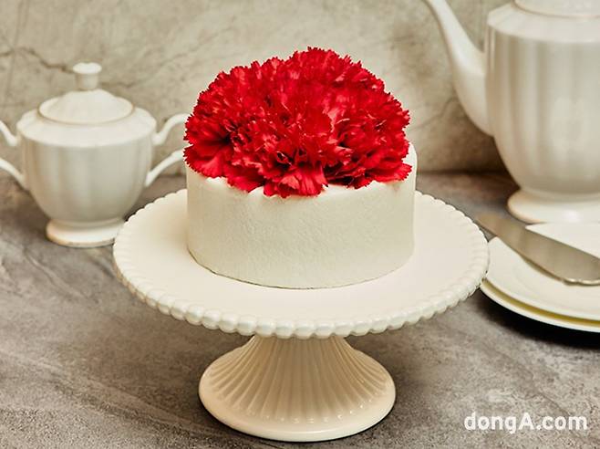 콘래드서울 카네이션케이크(플레임즈)