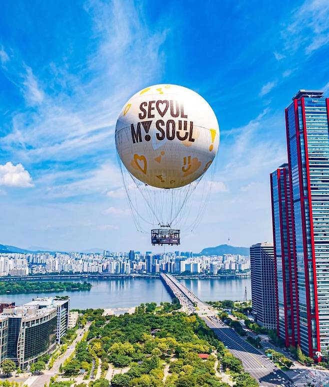 외국인 관점에서 본 전통과 현대가 조화된 도시, 서울