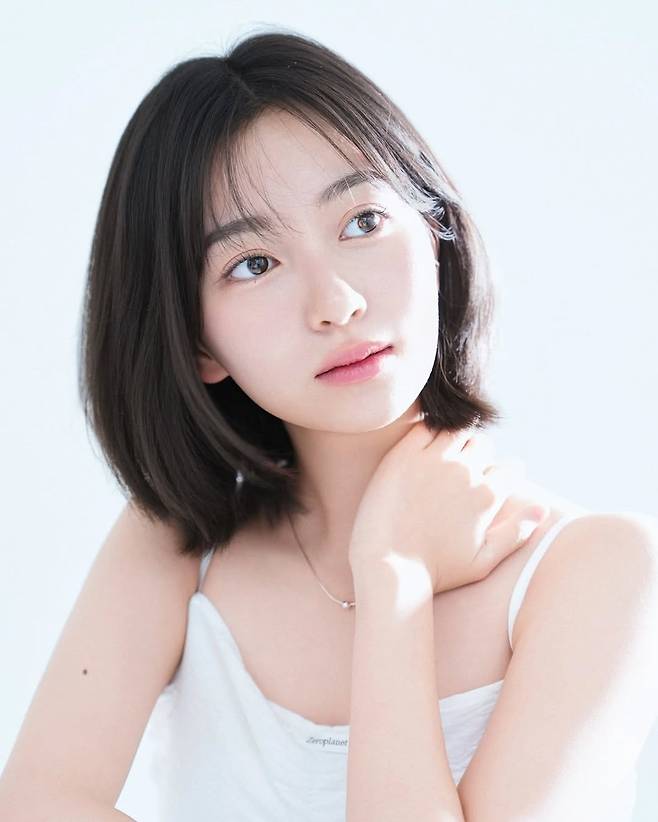 81817_0ec3a6fdefaa472cb4e81fdc37915c5c.webp.ren.jpg 7번방의 선물 콩먹어 예승이 근황 ㄷㄷㄷ.jpg