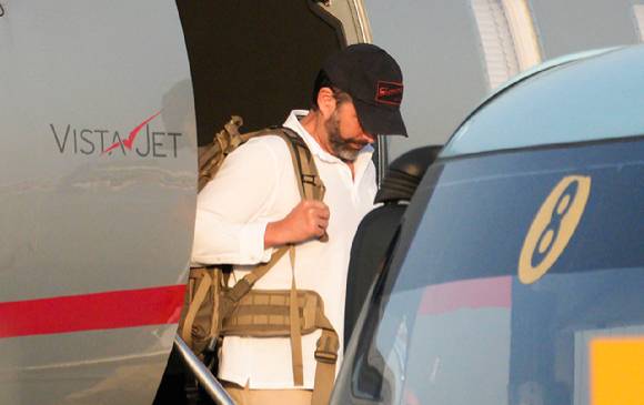 도널드 트럼프 미국 대통령의 장남 트럼프 주니어가 29일 서울 강서구 김포공항에 도착,전용기에서 내리고 있다. [사진=연합뉴스]