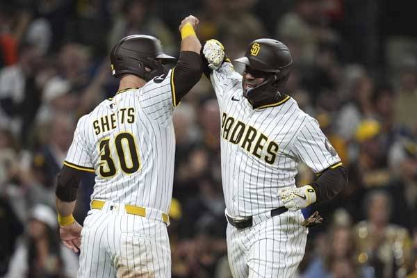 잰더 보가츠는 7회 투런 홈런을 기록했다. 사진= AP= 연합뉴스 제공