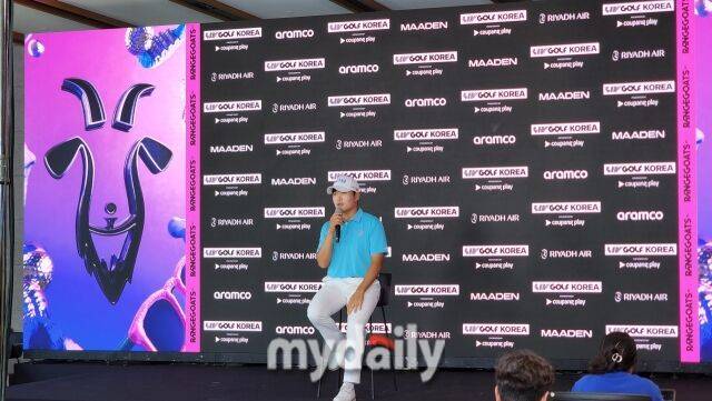 LIV 골프 코리아에 출전하는 김민규의 기자회견 모습. /한종훈 기자