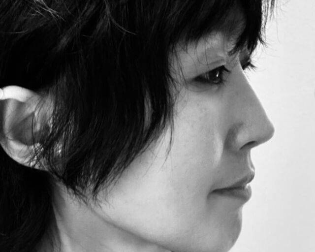 홍진경이 동양의 미를 보여주고 있다. / 홍진경 소셜미디어 캡처