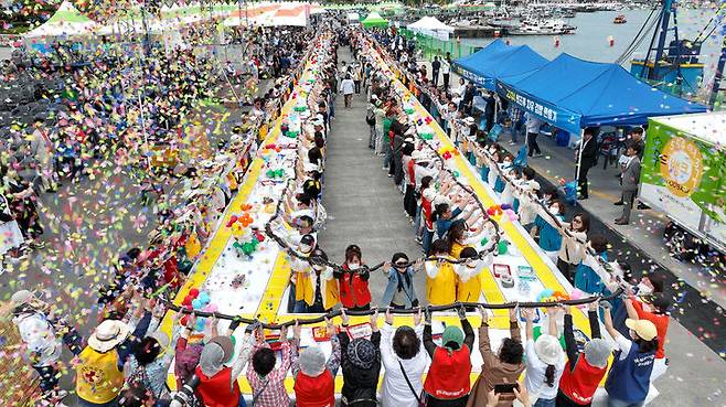 [광주=뉴시스] 지난해 열린 2024 완도 장보고수산물축제.  *재판매 및 DB 금지
