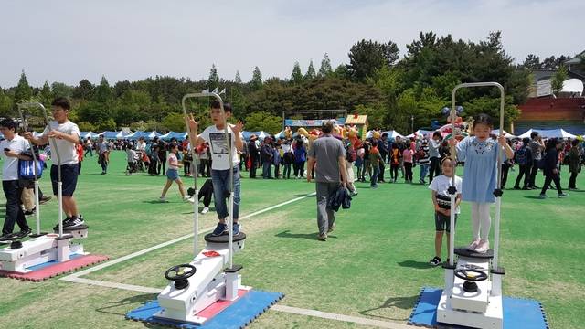 익산 중앙체육공원에서 펼쳐진 익산 어린이날 큰잔치/사진 제공=익산시