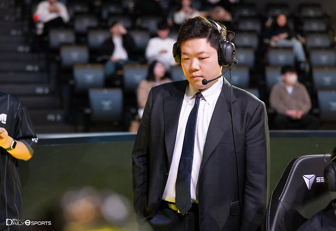 젠지e스포츠 김정수 감독