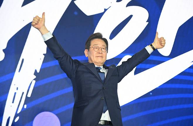 인사하는 더불어민주당 이재명 대선 후보 (사진=연합뉴스)