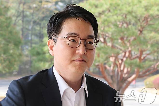 심우정 검찰총장이 11일 오전 서울 서초구 대검찰청으로 출근하고 있다. 2025.4.11/뉴스1 ⓒ News1 신웅수 기자