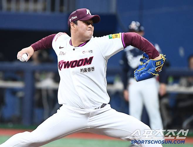 24일 서울 고척스카이돔에서 열린 두산-키움전. 양지율이 투구하고 있다. 고척=정재근 기자 cjg@sportschosun.com/2025.4.24/