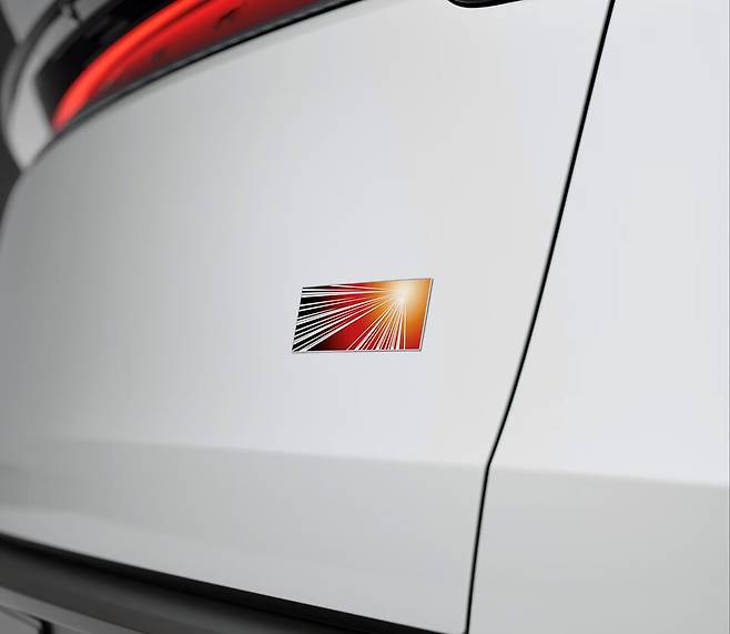 사진 : 테슬라 뉴 모델 Y 런치 시리즈