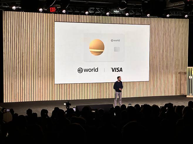 30일 미국 샌프란시스코에서 열린 TFH의 '월드' 행사에서 공개된 월드카드의 모습./오로라 특파원