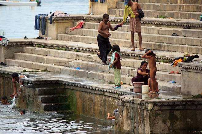 79ec9e2cf5d518986abce895478377692aafe37b