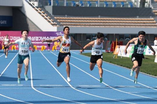 나마디 조엘진, 아시아육상선수권 남자 100ｍ 우승. 사진[연합뉴스]
