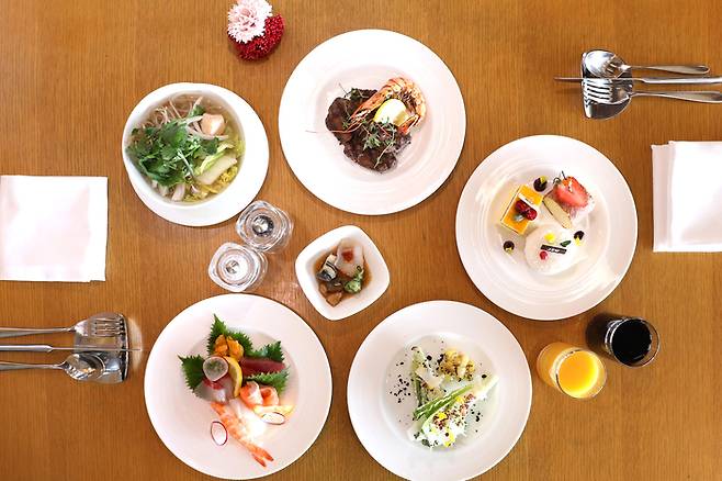 제주신화월드 ‘스카이 온 파이브 다이닝’ / 사진=제주신화월드