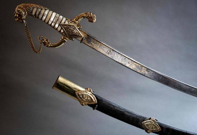 다음달 파리에서 경매될 나폴레옹의 검. AFP연합뉴스