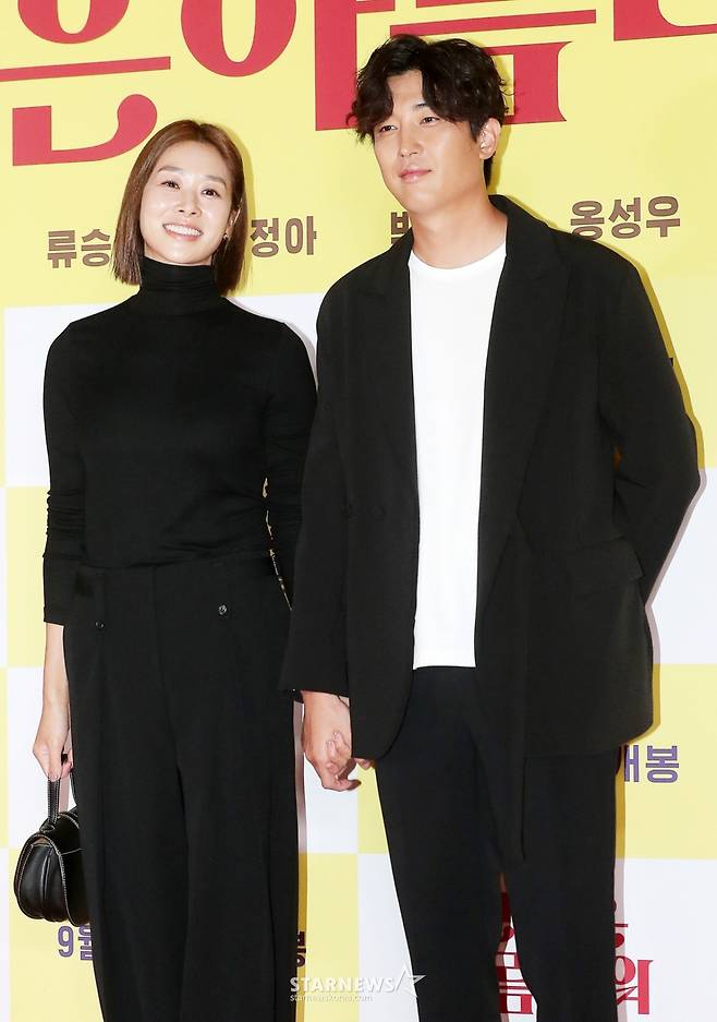 배우 장신영, 강경준 부부/사진=스타뉴스