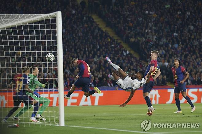 인터 밀란 덴절 뒴프리스의 득점 정면 [AP=연합뉴스]