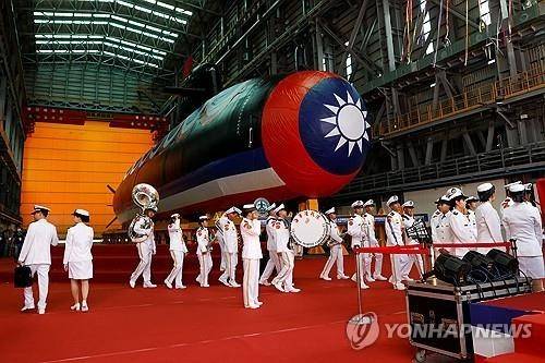 대만의 첫 자국산 잠수함 '하이쿤' 진수식  [로이터 연합뉴스 자료사진. 재판매 및 DB 금지]