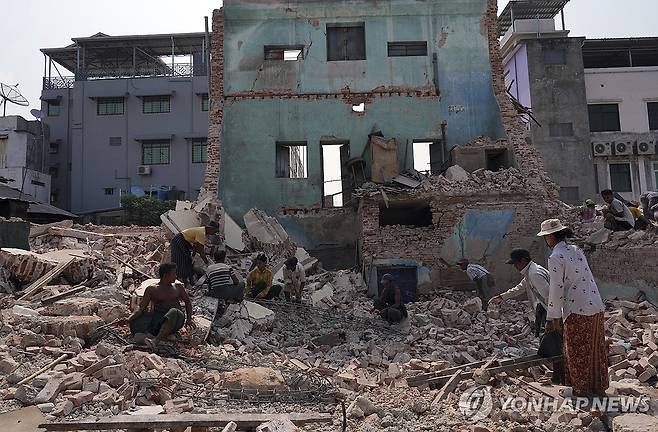 미얀마 지진 피해 현장 [AP 연합뉴스 자료사진. 재배포 및 판매 금지]