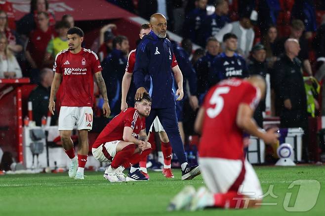 브렌트퍼드에 패배, 순위 상승에 실패한 노팅엄 포레스트. ⓒ AFP=뉴스1