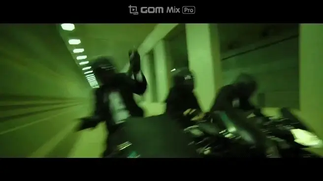 액션씬은 한국액션영화중 대담한 시도였다는 작품