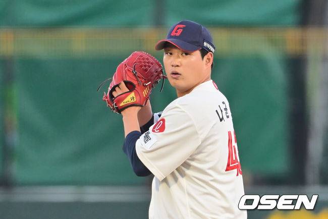 [OSEN=부산, 이석우 기자] 롯데 자이언츠 나균안 / foto0307@osen.co.kr