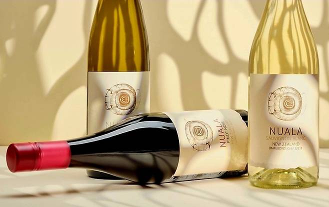 누알라 레이블 암모나이트. 홈페이지