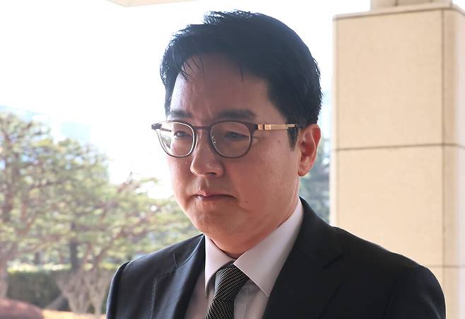 심우정&nbsp;검찰총장이 3월17일 서울 서초구 대검찰청 청사로 출근하고 있다. ⓒ연합뉴스