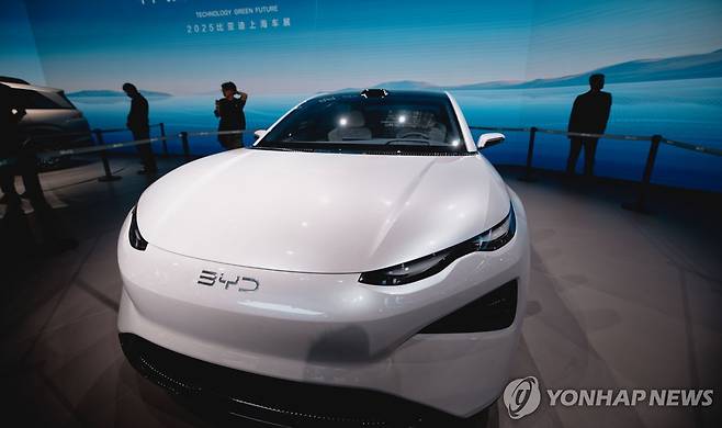 상하이모터쇼에서 선보인 BYD 콘셉트카 [EPA 연합뉴스 자료사진. 재판매 및 DB금지]