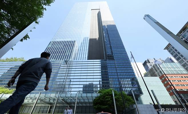 (서울=뉴스1) 장수영 기자 = 서울 서초구 삼성전자 서초사옥의 모습. 2025.4.30/뉴스1 Copyright (C) 뉴스1. All rights reserved. 무단 전재 및 재배포, AI학습 이용 금지. /사진=(서울=뉴스1) 장수영 기자