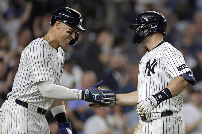 ▲ 폴 골드슈미트의 3점 홈런에 홈을 밟은 애런 저지. 이날 타석에선 3루타와 2루타를 쳤다. ⓒ연합뉴스