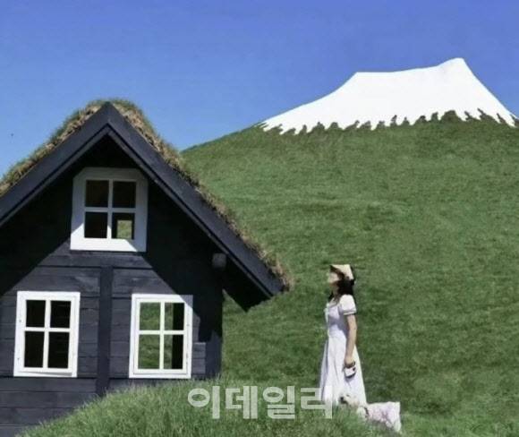 허베이성의 동화 속 휴양지를 표방한 ‘우주 환상의 땅’ 관광지. (사진=QQ.com)