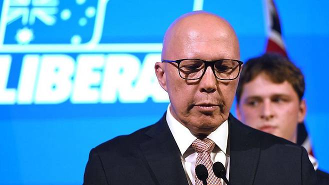 피터 더튼은 야당에서 가장 경험이 많은 의원 중 한 명이다