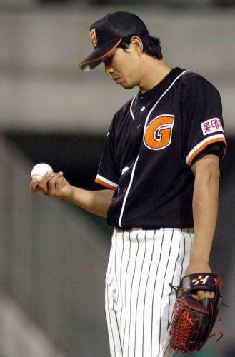 최향남은 2008년 롯데에서 마무리 투수로 성공 시대를 열며 ‘향운장’이라는 별명을 얻었다. 동아일보 DB