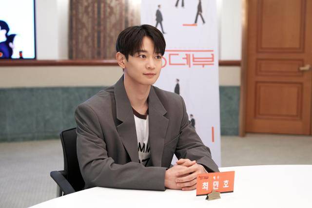 최근 서울 서초구 예술의 전당 오페라하우스에서 최민호는 본지와 만나 연극 '랑데부' 관련 이야기를 나눴다. SM엔터테인먼트 제공