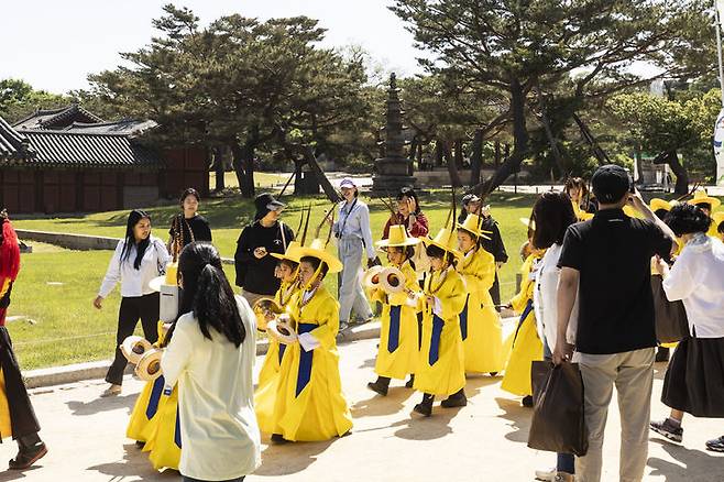 [서울=뉴시스] 2024년 궁중문화축전어린이 궁중문화축전 숙주체험.(사진=국가유산청 제공) 2025.04.15. photo@newsis.com *재판매 및 DB 금지