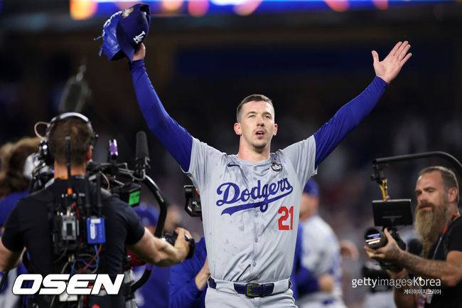 [사진] 지난해 월드시리즈 5차전에서 LA 다저스 우승을 확정지은 뒤 기뻐하는 워커 뷸러. ⓒGettyimages(무단전재 및 재배포 금지)