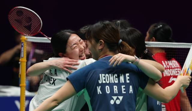 수디르만컵 준결승 승리 뒤 기뻐하는 한국 배드민턴 대표팀. 신화연합뉴스