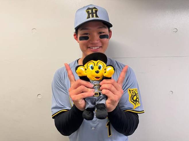 일본 프로야구 한신 타이거스를 대표하는 간판 모리시타 쇼타. 한신 구단 SNS 캡처