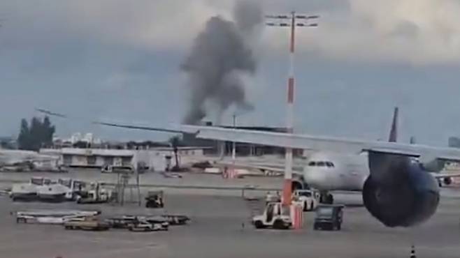 4일(현지시간) 미사일 공격을 당한 이스라엘 텔아비브 벤구리온 국제공항