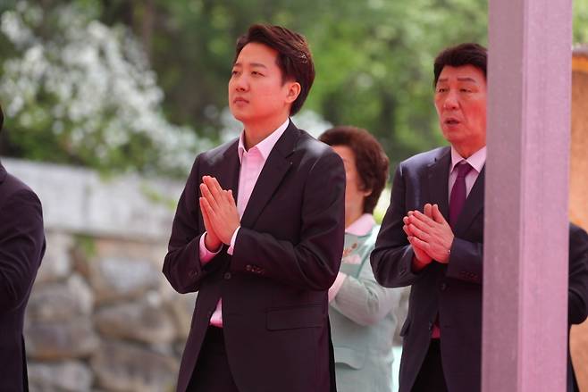 이준석 후보가 5일 오전 대구 동구 동화사 통일대불광장에서 열린 불기 2569년 부처님 오신 날 봉축대법회에 참석했다. (본인 페이스북 캡처)