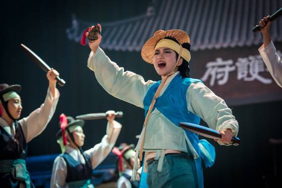 김태리가 열연한 여성 국극단 실화 바탕 드라마 ‘정년이’. [사진 tvN]