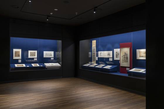 원화전시실에서는 현재 기획전 ‘아! 금강산, 수수만년 아름다운’에 맞춰 금강산 관련 그림을 전시한다.