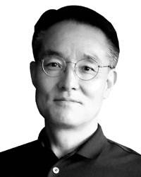 신주백 역사학자