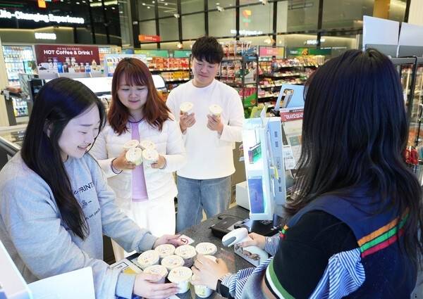 세븐일레븐이 직소싱한 ‘저지우유푸딩’. [사진 = 세븐일레븐 제공]