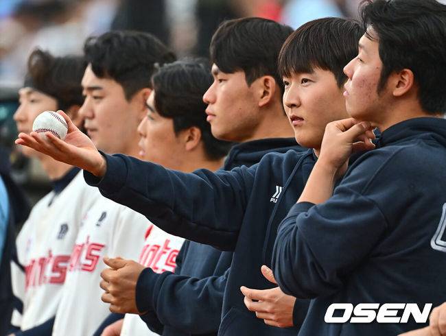 [OSEN=부산, 이석우 기자] 롯데 자이언츠 최준용 093 2024.06.02 / foto0307@osen.co.kr